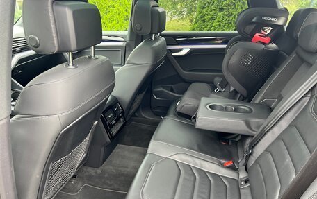 Volkswagen Touareg III, 2021 год, 7 800 000 рублей, 20 фотография
