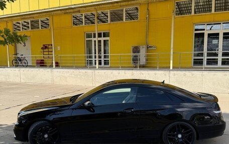 Mercedes-Benz E-Класс, 2009 год, 2 100 000 рублей, 2 фотография