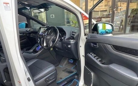 Toyota Alphard III, 2021 год, 2 525 530 рублей, 17 фотография