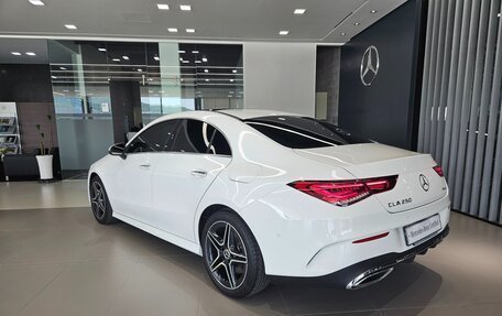 Mercedes-Benz CLA, 2023 год, 3 989 374 рублей, 2 фотография