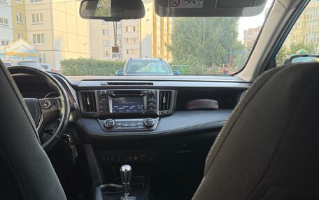 Toyota RAV4, 2016 год, 2 220 000 рублей, 5 фотография