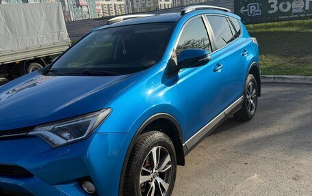 Toyota RAV4, 2016 год, 2 220 000 рублей, 3 фотография