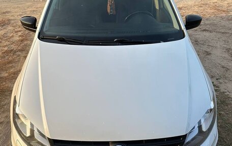 Volkswagen Polo VI (EU Market), 2017 год, 1 050 000 рублей, 3 фотография
