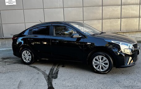 KIA Rio IV, 2021 год, 1 729 000 рублей, 7 фотография