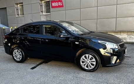 KIA Rio IV, 2021 год, 1 729 000 рублей, 6 фотография