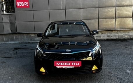 KIA Rio IV, 2021 год, 1 729 000 рублей, 2 фотография