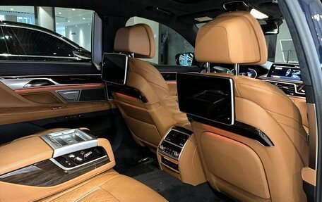 BMW 7 серия, 2020 год, 5 700 000 рублей, 3 фотография