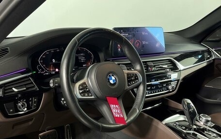 BMW 5 серия, 2022 год, 5 352 000 рублей, 12 фотография