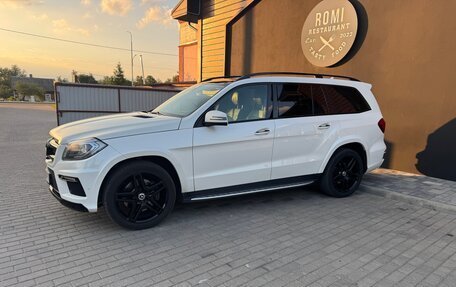 Mercedes-Benz GL-Класс, 2015 год, 3 200 000 рублей, 4 фотография