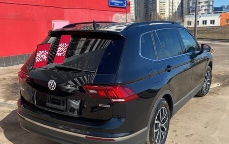 Volkswagen Tiguan II, 2021 год, 2 550 000 рублей, 17 фотография