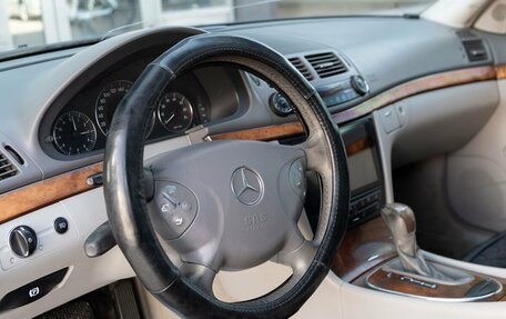 Mercedes-Benz E-Класс, 2004 год, 900 000 рублей, 11 фотография