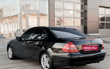 Mercedes-Benz E-Класс, 2004 год, 900 000 рублей, 7 фотография