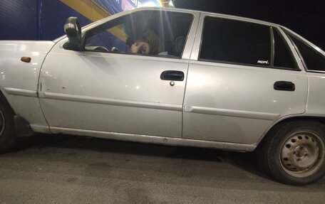 Daewoo Nexia I рестайлинг, 2011 год, 200 000 рублей, 3 фотография