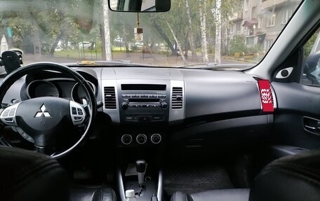 Mitsubishi Outlander III рестайлинг 3, 2007 год, 1 200 000 рублей, 3 фотография