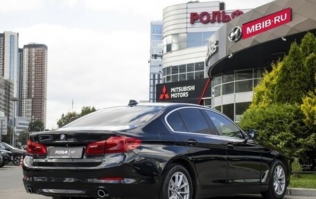 BMW 5 серия, 2019 год, 2 655 000 рублей, 5 фотография