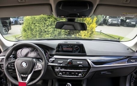 BMW 5 серия, 2019 год, 2 655 000 рублей, 12 фотография