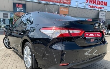 Toyota Camry, 2021 год, 3 550 000 рублей, 5 фотография