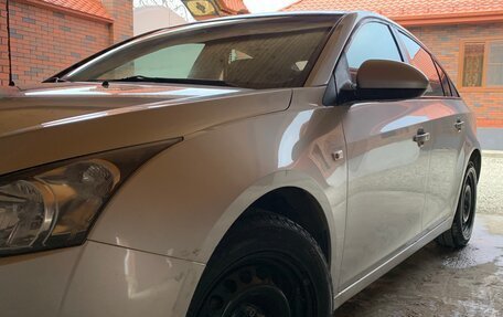 Chevrolet Cruze II, 2011 год, 700 000 рублей, 4 фотография