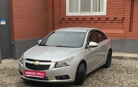 Chevrolet Cruze II, 2011 год, 700 000 рублей, 2 фотография