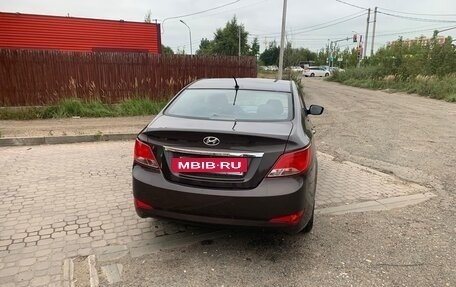 Hyundai Solaris II рестайлинг, 2015 год, 850 000 рублей, 3 фотография