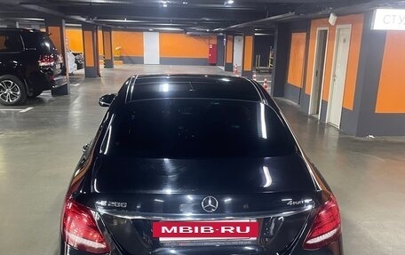 Mercedes-Benz E-Класс, 2019 год, 4 000 000 рублей, 6 фотография