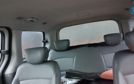 Hyundai Grand Starex Grand Starex I рестайлинг 2, 2009 год, 950 000 рублей, 4 фотография