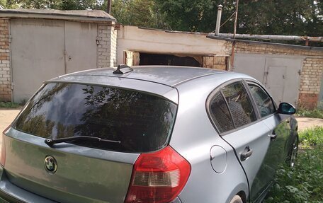 BMW 1 серия, 2005 год, 550 000 рублей, 7 фотография