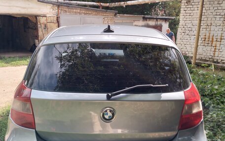 BMW 1 серия, 2005 год, 550 000 рублей, 6 фотография