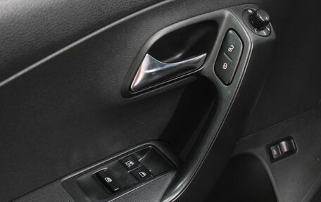 Volkswagen Polo VI (EU Market), 2012 год, 650 000 рублей, 12 фотография