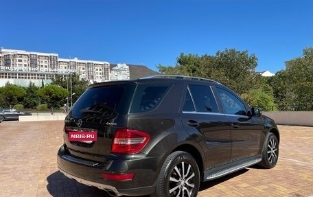 Mercedes-Benz M-Класс, 2010 год, 1 950 000 рублей, 2 фотография