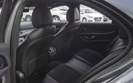 Mercedes-Benz E-Класс, 2018 год, 3 419 000 рублей, 11 фотография