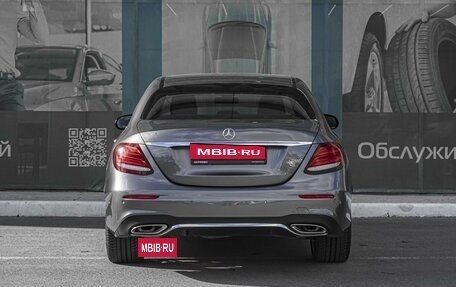Mercedes-Benz E-Класс, 2018 год, 3 419 000 рублей, 4 фотография