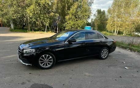 Mercedes-Benz E-Класс, 2021 год, 2 635 000 рублей, 4 фотография