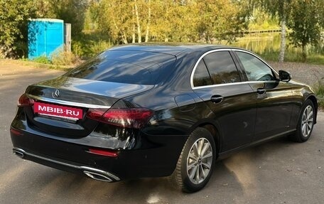 Mercedes-Benz E-Класс, 2021 год, 2 635 000 рублей, 10 фотография