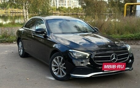 Mercedes-Benz E-Класс, 2021 год, 2 635 000 рублей, 5 фотография