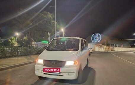 Mazda Bongo Friendee i рестайлинг, 2001 год, 630 000 рублей, 4 фотография