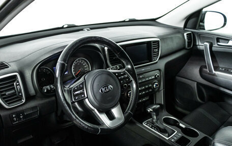 KIA Sportage IV рестайлинг, 2020 год, 2 049 700 рублей, 12 фотография