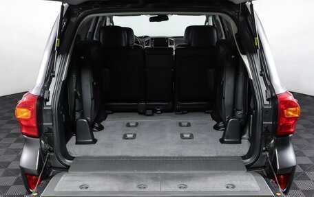 Toyota Land Cruiser 200, 2013 год, 4 099 000 рублей, 10 фотография