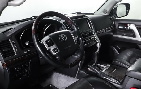 Toyota Land Cruiser 200, 2013 год, 4 099 000 рублей, 15 фотография