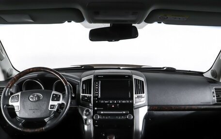 Toyota Land Cruiser 200, 2013 год, 4 099 000 рублей, 18 фотография