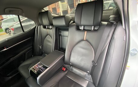 Toyota Camry, 2018 год, 3 300 000 рублей, 11 фотография