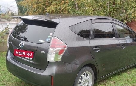 Toyota Prius Alpha I (ZVW40/41), 2015 год, 1 600 000 рублей, 4 фотография