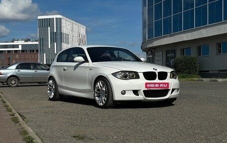 BMW 1 серия, 2008 год, 2 130 000 рублей, 2 фотография