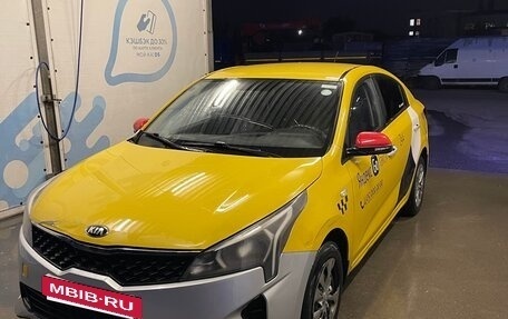 KIA Rio IV, 2021 год, 888 888 рублей, 2 фотография