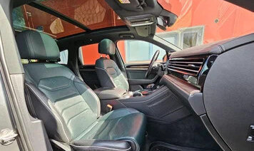 Volkswagen Touareg III, 2018 год, 4 250 000 рублей, 9 фотография