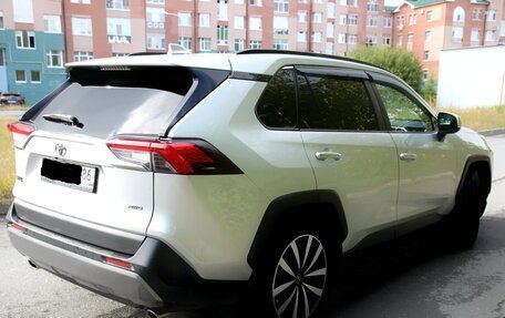 Toyota RAV4, 2020 год, 3 700 000 рублей, 3 фотография