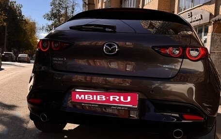Mazda 3, 2019 год, 1 860 000 рублей, 2 фотография