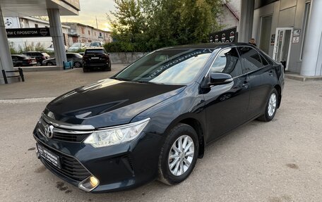 Toyota Camry, 2015 год, 1 680 000 рублей, 3 фотография