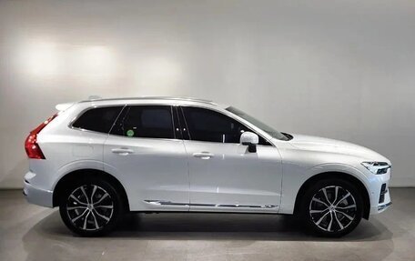 Volvo XC60 II, 2022 год, 2 800 000 рублей, 3 фотография