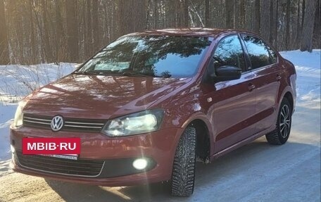 Volkswagen Polo VI (EU Market), 2014 год, 900 000 рублей, 2 фотография